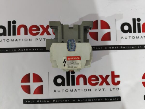 Hyundai HiMC 32 magnetic contactor Brand New | Original | Unused