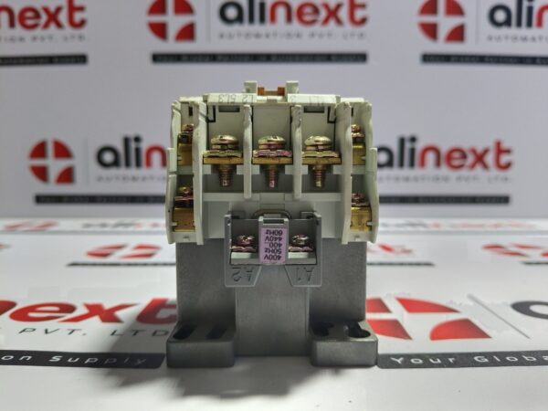 Hyundai HiMC 40 magnetic contactor Brand New | Original | Unused