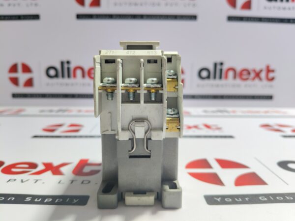 Hyundai HiMC22 Magnetic Contactor 32A 3Pole 750V Coil 220V Used | Tested | Working