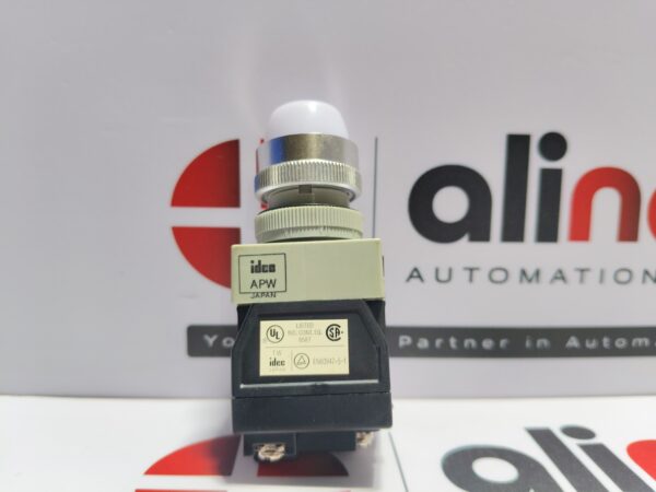 IDEC APW 858T White Push Button 86Z2