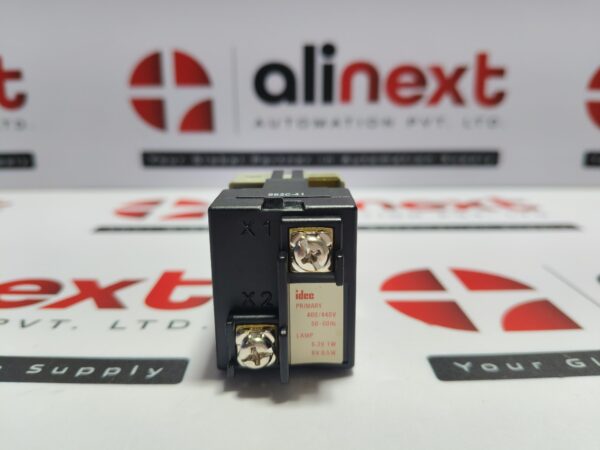 IDEC APW 858T White Push Button 86Z2