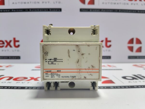 Legrand 04237 transformer 220V/240V AC 50/60 Hz
