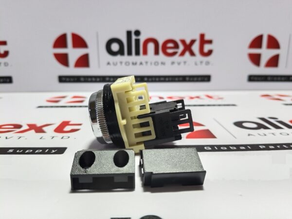 Lot of 5x Fuji Electric AH30 Command Switch AH30-F G 10 Green Push Button