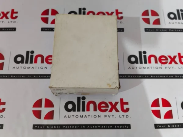 Omron C200H-OD215 PLC Output Unit module