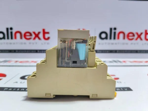 Omron G2R-2-SNI(S) Relay with 1483EW DIN-rail Socket Base G2R-2-SN1(S)