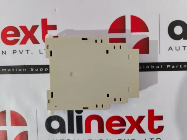 Omron H3DK-F solid-state timer relay 24-240 V AC/DC