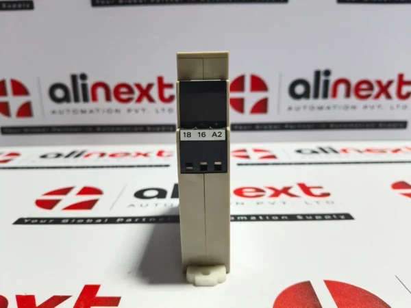 Omron H3DK-F solid-state timer relay 24-240 V AC/DC