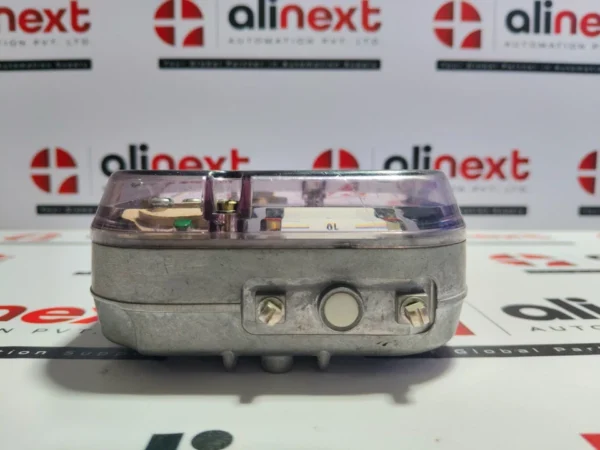 Sauter DFC17B76 F001 Pressure Switch 250V Max. Pressure 40bar