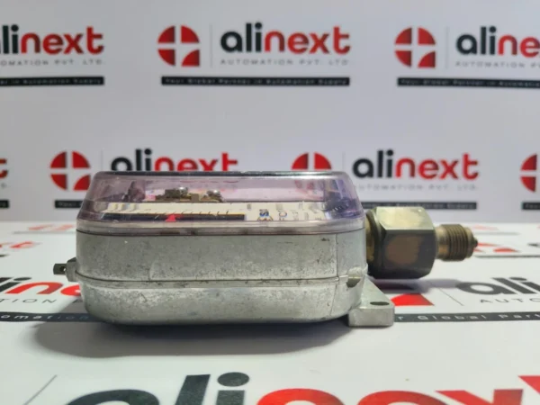 Sauter DFC17B76 F001 Pressure Switch 250V Max. Pressure 40bar