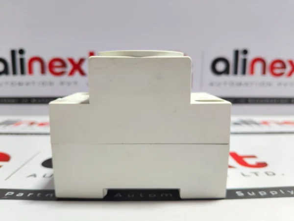 Schneider Electric Acti9 iPC A9A15310 DIN rail modular power socket 16A 250V