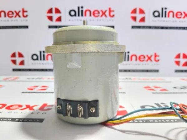 Tamagawa TS12N9E11 No.7376 Synchro Motor 100-110V/50-60Hz