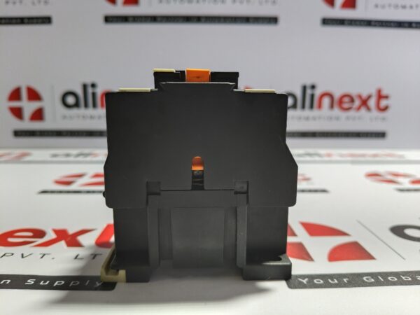 Telemecanique CA2 DN31 auxiliary contactor USED | Tested | Working