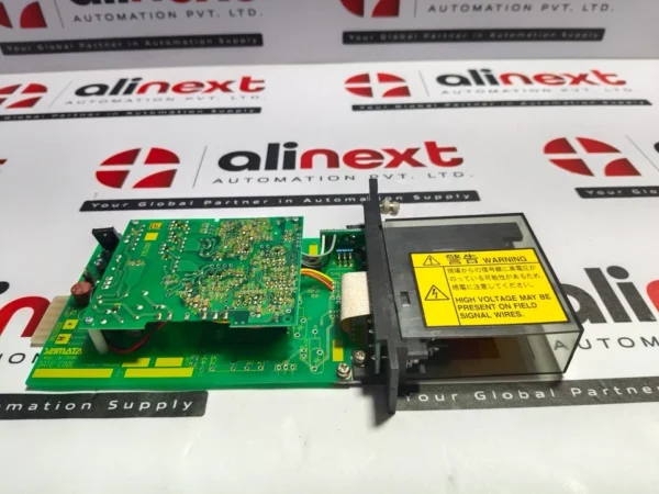 Azbil Corporation J-SRV90X-122-1 temperature transmitter 24V 4~20mA