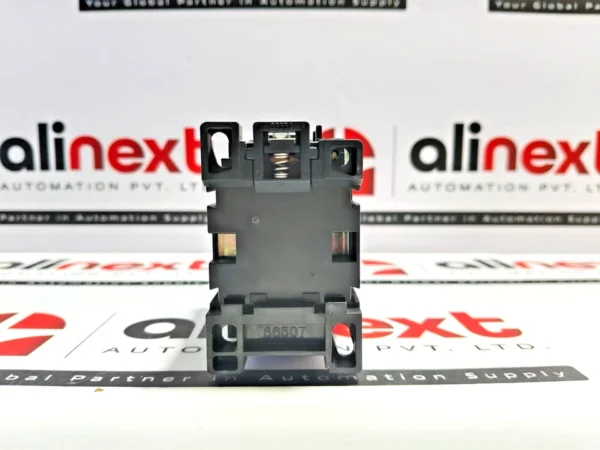 Hyundai HMX 31 control relay 20Amp 200-220V