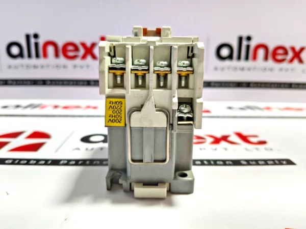 Hyundai HMX 31 control relay (crack)