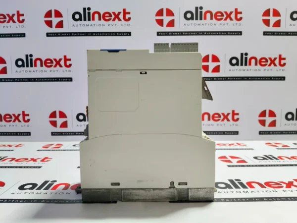  Lenze 8400 StateLine C frequency inverter E84AVSCE3712SX0