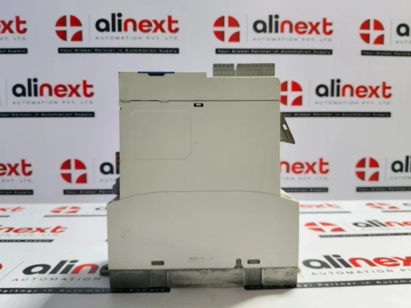  Lenze 8400 StateLine C frequency inverter E84AVSCE3712SX0