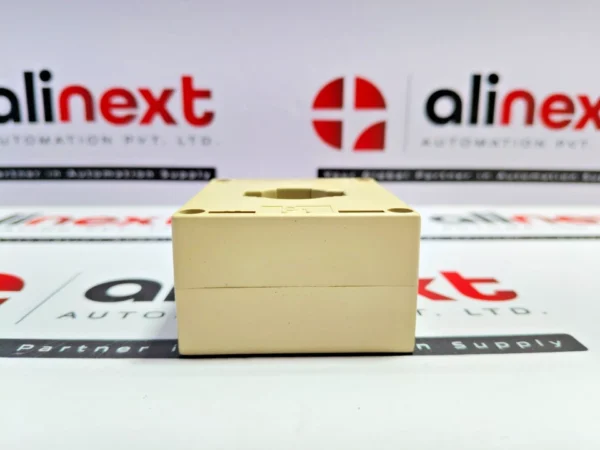 MSQ-30 Current Transformer 100/5A VA 2.5