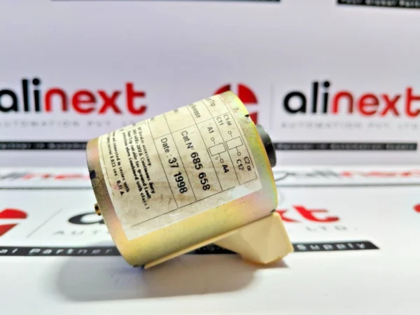 Merlin Gerin MX-A Shunt Trip XF-E Closing Release circuit breaker