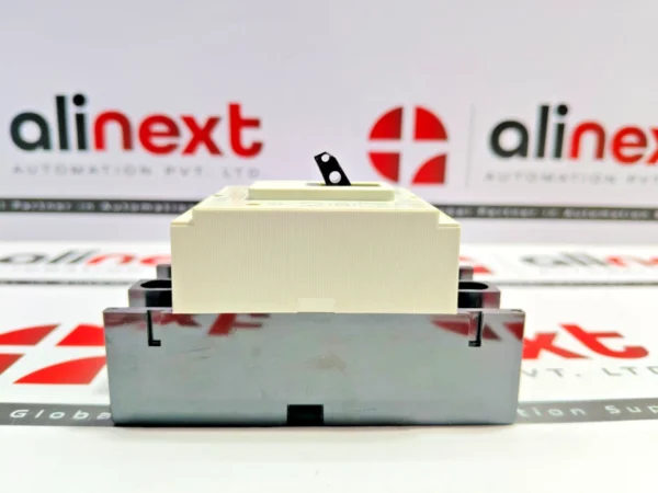 Mitsubishi NF30-CS no-fuse circuit breaker AC220V 2.5KA     