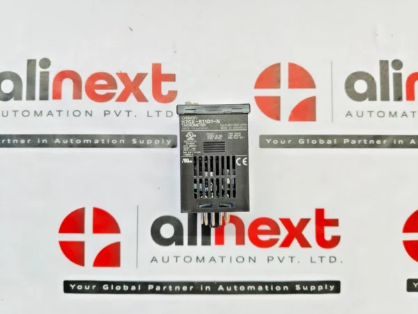 Omron H7CX-R11D1-N digital tachometer