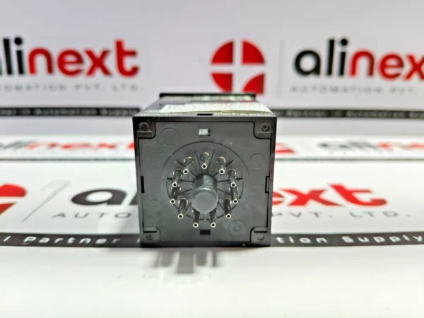 Omron H7CX-R11D1-N digital tachometer