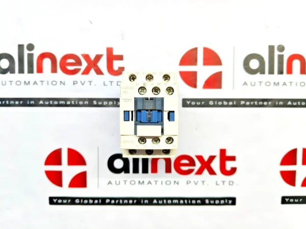 Schneider Electric CAD32BD control relay 24VDC