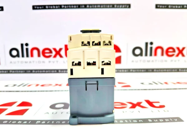 Schneider Electric CAD32BD control relay 24VDC