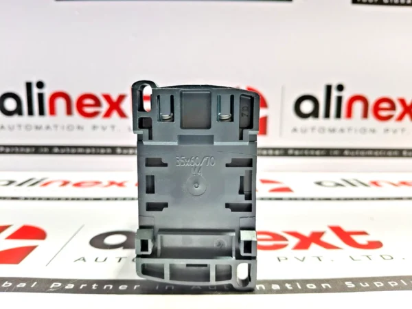 Schneider Electric CAD32R7 TeSys D control relay 440V 50/60Hz