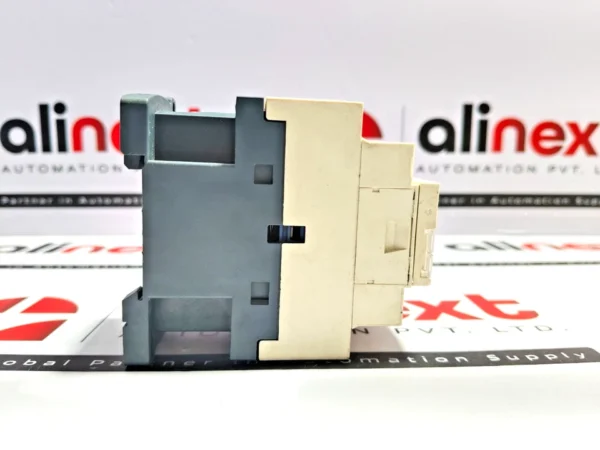 Schneider Electric CAD50 auxiliary contactor 230V 50/60Hz