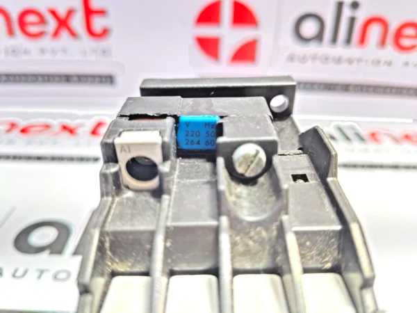 Siemens 3TH40 40-0A contactor relay