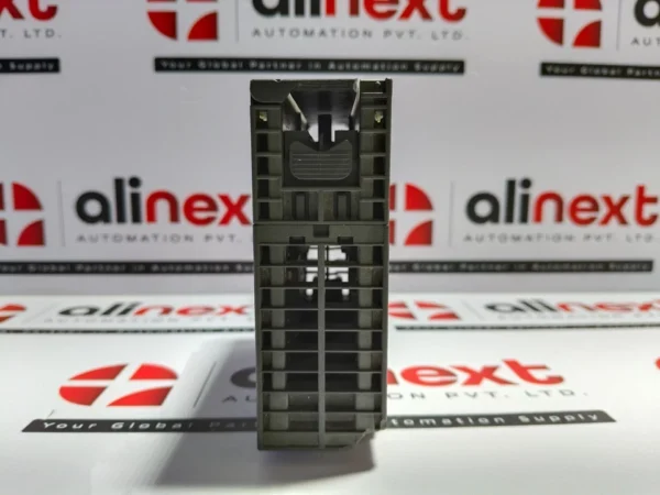 Siemens SIMATIC S7-300 digital output module 6ES7322-1BL00-0AA0