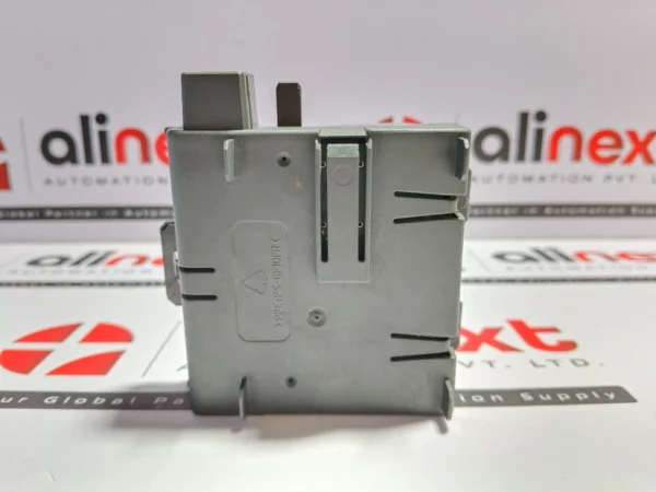 Siemens Simatic dp bus module for the ET 200M distributed 6ES7 195-7HB00-0XA0