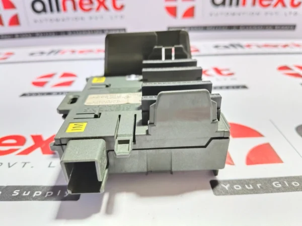 Siemens Simatic dp bus module for the ET 200M distributed 6ES7 195-7HD10-0XA0