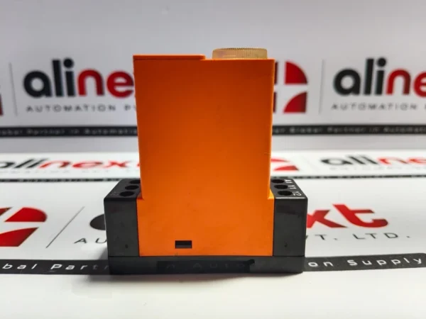 Syrelec BAS 31.83.64.44 Time Delay Relay