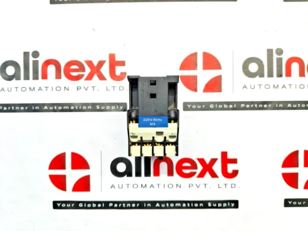 Telemecanique CA2 DN40 control relay 220V 60Hz