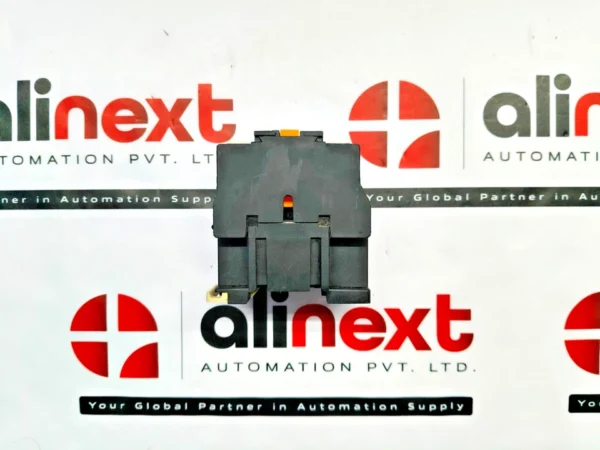 Telemecanique CA2 DN40 control relay 220V 60Hz