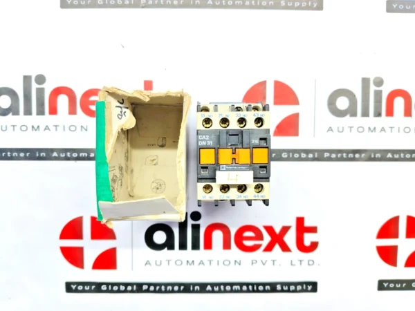  Telemecanique CA2DN31M7 control relay 220-240V 50/60Hz