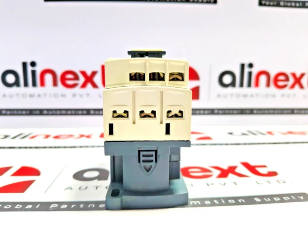 Telemecanique CAD32P7 control relay 230V 50/60Hz