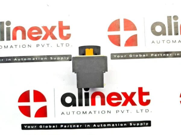 Telemecanique  LADT2 time delay auxiliary contact 0.1 to 30 sec LA2DT2 (crack)