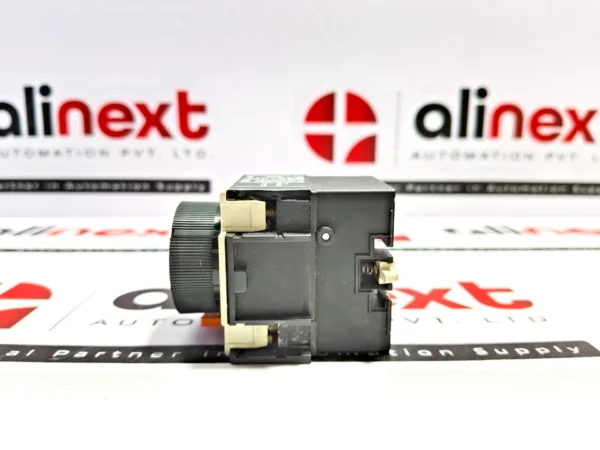 Telemecanique  LADT2 time delay auxiliary contact 0.1 to 30 sec LA2DT2 (crack)