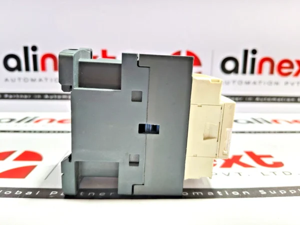 Telemecanique LC1D09 contactor 230V 50/60Hz