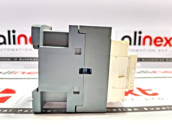 Telemecanique LC1D09 control relay 230V 50/60Hz