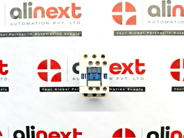 Telemecanique TeSys CAD32 control relay 230V 50/60Hz