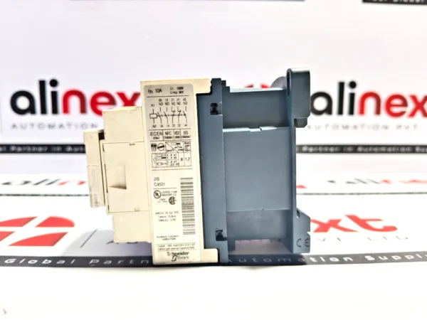 Telemecanique TeSys CAD32 control relay 440V 50/60Hz 