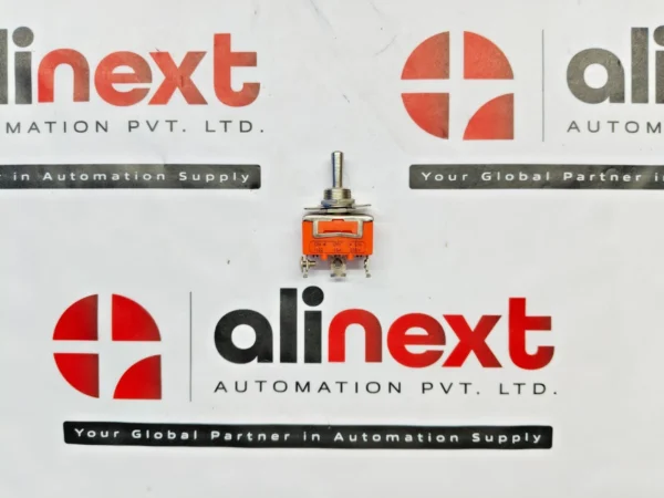 1122 Single Pole Double Throw Switch 250V 15A
