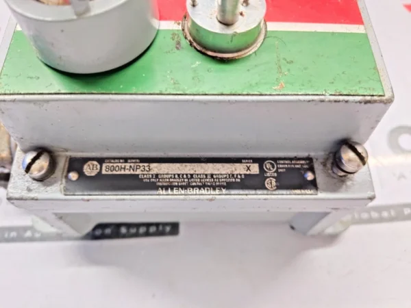 Allen-Bradley 800H-NP33 enclosure cover 800H-1HZX7/800H-2HAD10R7