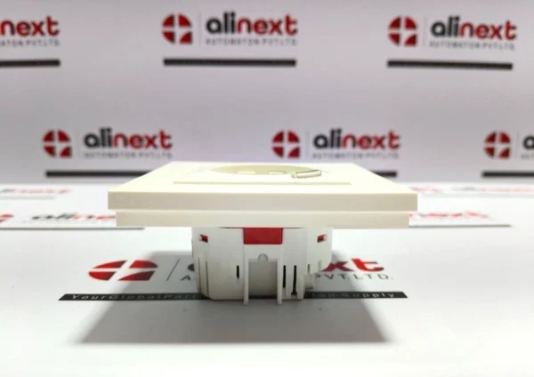 EU Schuko Wall Socket Outlet Type F, 16A 230V/50Hz ESC5011 / EUI-64 Series