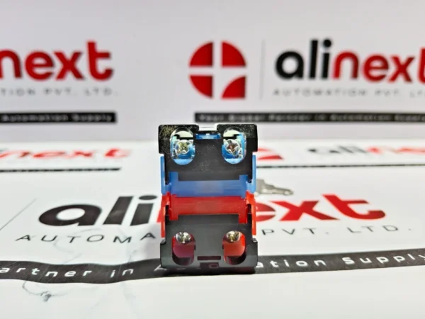 Fuji Electric AR22JR-2A11A maintained key selector switch 250V 6A