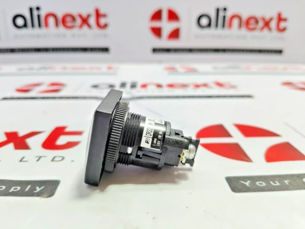 Fuji Electric DR22F3M E3W indicator lamp 30V 1W Max